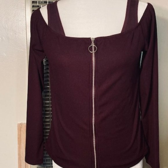 Set of 2 Cherry Color Tops by CHARLOTTE RUSSE - Picture 1 of 11